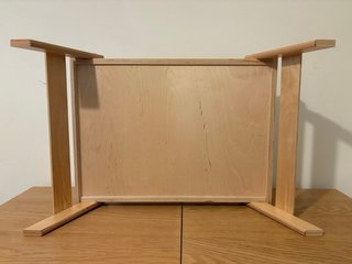 2 Mesas de Cama de Madera
