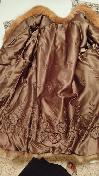 Chaquetón de piel de zorro rojo legítimo.