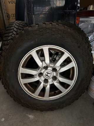 Llantas con Neumáticos 4x4 Honda