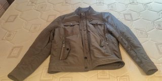Cazadora gris hombre