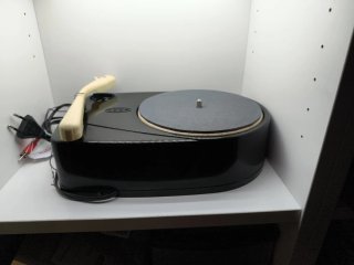 Tocadiscos Lenco antiguo