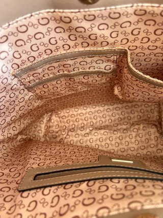 Bolso Bandolera Guess Beige