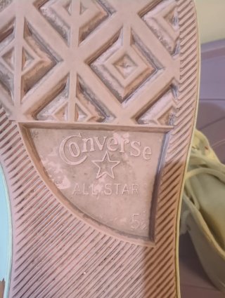 Zapatillas Converse Altas con Corazones
