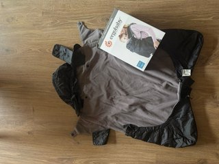 Mochila Ergobaby Adapt + Funda All-Weather