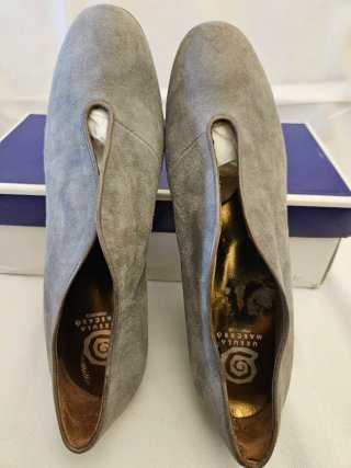 Zapatos de ante grises Ursula Mascaró