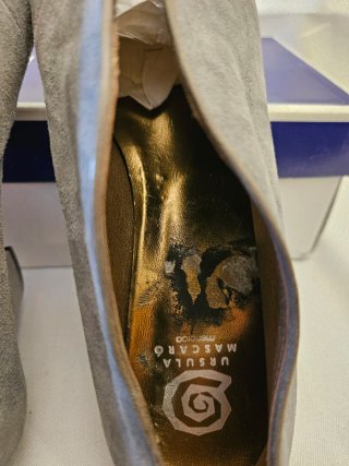 Zapatos de ante grises Ursula Mascaró