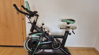 Bicicleta de Spinning Negra y Verde