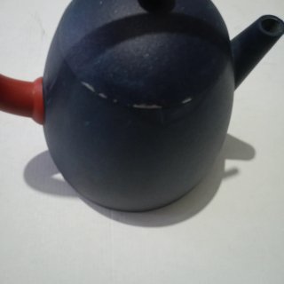 Tetera o cafetera de Diseño Azul y Roja