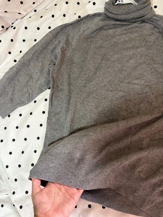 Jersey Zara cuello alto gris talla M