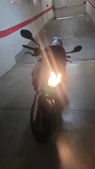 Suzuki GSR 600 Naked Plata/Negra