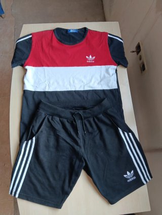 Adidas Camiseta y Pantalón Corto