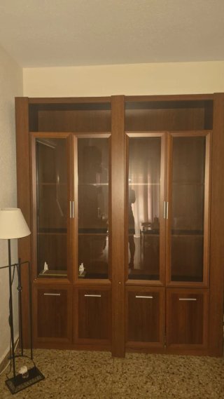 Mueble Vitrina de Madera