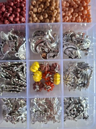 Caja abalorios y charms otoño