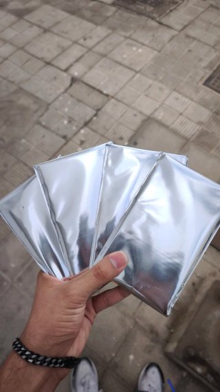 Mantas térmicas de emergencia plateadas