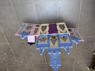 Casa de muñecas Barbie y Frozen