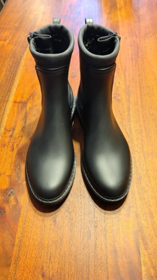 Botas de agua negras