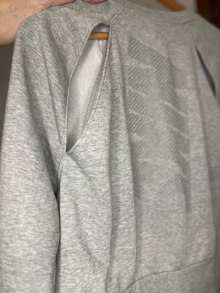 Sudadera Nike Dri-FIT Gris - Talla M