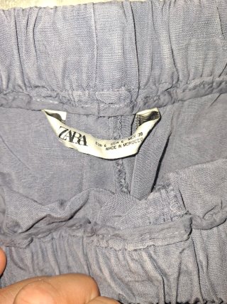 Pantalones grises