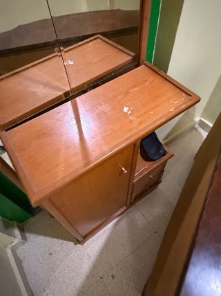 Mueble recibidor de madera