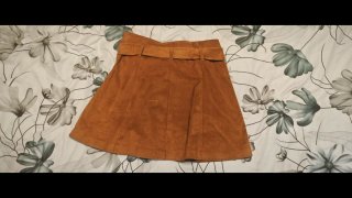 Minifalda marrón con cinturón Zara