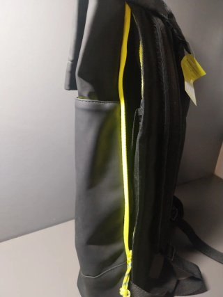 Mochila Negra impermeable antirrobo
