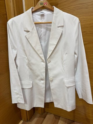 Americana mujer blanca elastica (no se arruga)