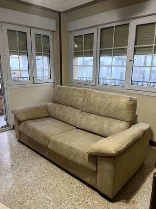 Sofá Cama de Tres Plazas Beige