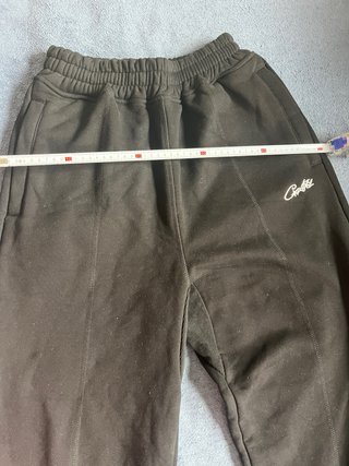 Pantalón chándal Corteiz.