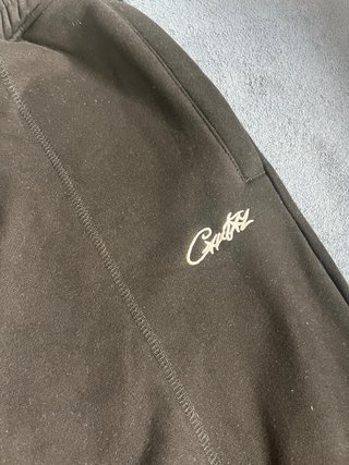 Pantalón chándal Corteiz.