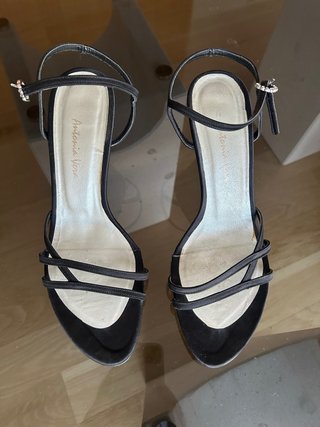 Sandalias Antonia V. Negras Mujer