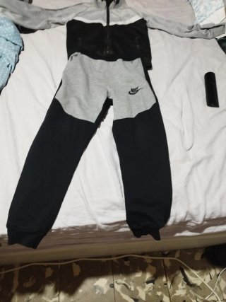 Conjunto Chándal con pantalón Nike Talla 8