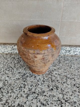 Preciosa orza antigua pequeña S.XIX