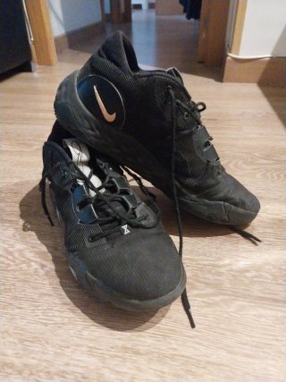 Zapatillas Baloncesto Nike Talla 48.5  muy cómodos
