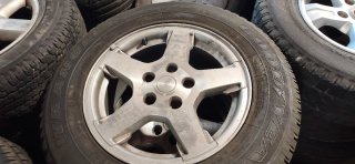 4 Llantas Jeep con Neumáticos Goodyear nuevas