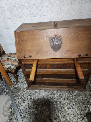 Escritorio vintage madera y metal