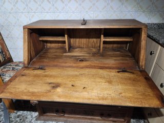 Escritorio vintage madera y metal