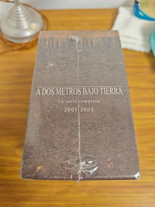 A Dos Metros Bajo Tierra - Serie Completa DVD