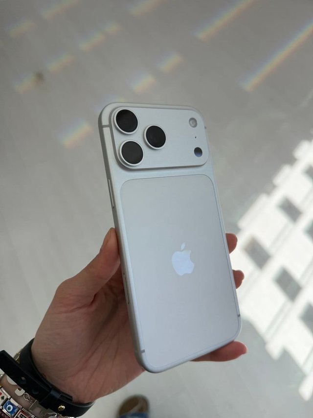 IPHONE 17 PRO 256gb como nuevo