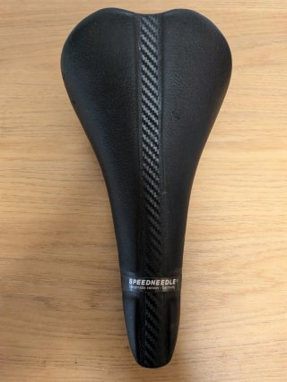 Sillín Tune Speedneedle Carbono