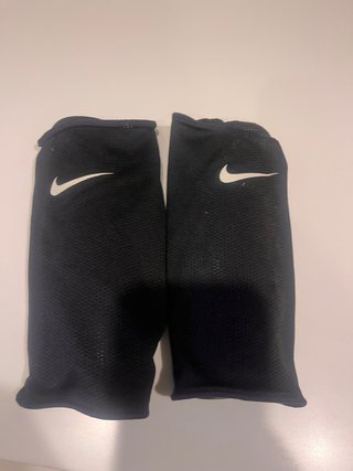 Espinilleras Nike