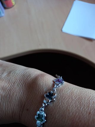 Pulsera con figuras brillantes