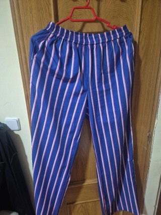 Conjunto de Camisa y Pantalón a Rayas