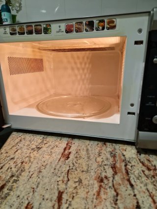 Microondas con Grill Whirlpool