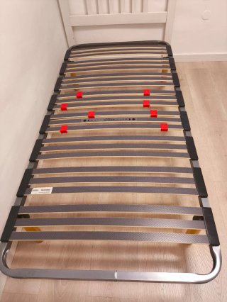 Cama completa COMO NUEVA somier, colchón, cabecero