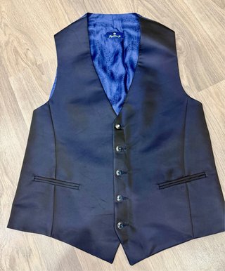 Traje de novio azul