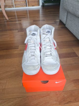 Nike Blazer Mid 77 Hombre