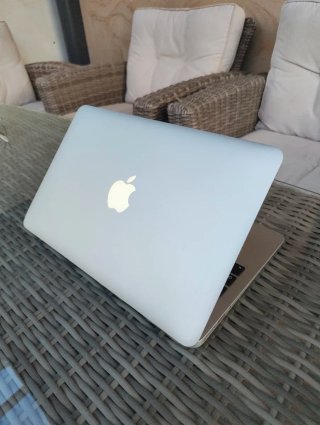 MacBook Air 11” 2014 | i5 + SSD | Batería NUEVA