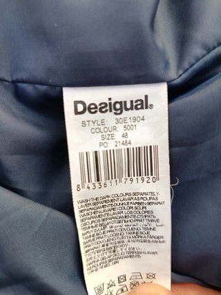 Americana Desigual con Capucha Talla M