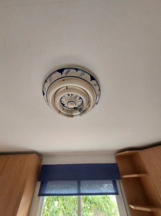 2 lámparas de Techo Cerámica Blanca y Azul
