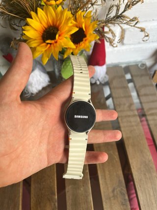 Samsung Galaxy Watch 7 + Base de Carga